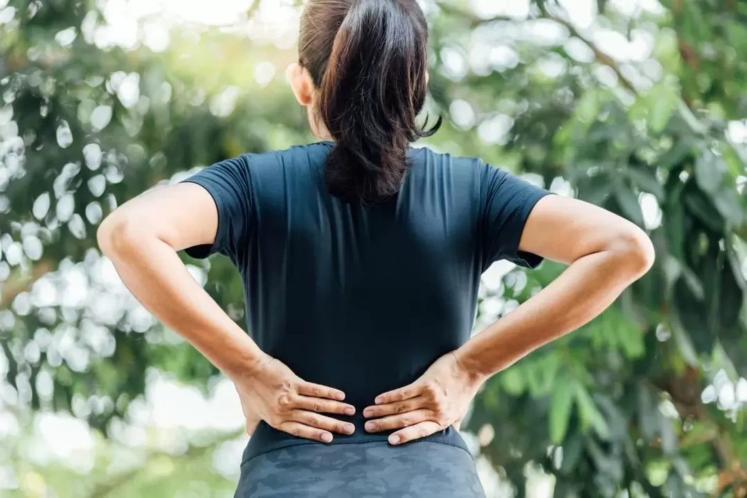 osteokondroz səbəbiylə bel ağrısı